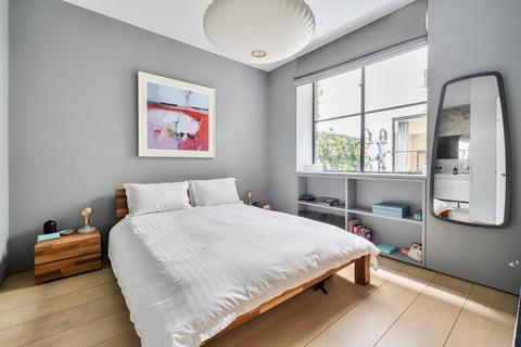 3 bedroom flat for sale, Gledhow Gardens, South Kensington, London, SW5