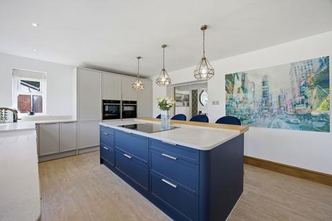 4 bedroom detached house for sale, Chorley Road, Wigan WN1