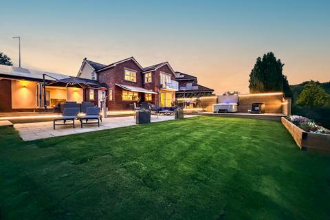 4 bedroom detached house for sale, Chorley Road, Wigan WN1