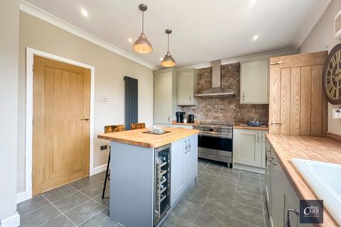 4 bedroom detached bungalow to rent, Frankburn Road, Sutton Coldfield B74