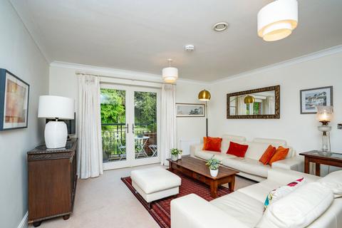 2 bedroom retirement property for sale, Audley Ellerslie, Malvern, Malvern, WR14