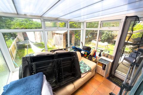 2 bedroom flat for sale, Lon Ceiriog, Prestatyn LL19