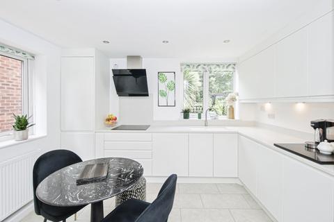 5 bedroom detached house for sale, Windmill Road, Atherstone, Warwickshire, CV9