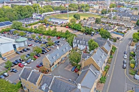 3 bedroom maisonette for sale, New Writtle Street, Chelmsford, Essex, CM2