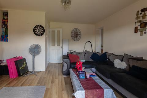 3 bedroom flat for sale, Fawley Close, Coventry CV3