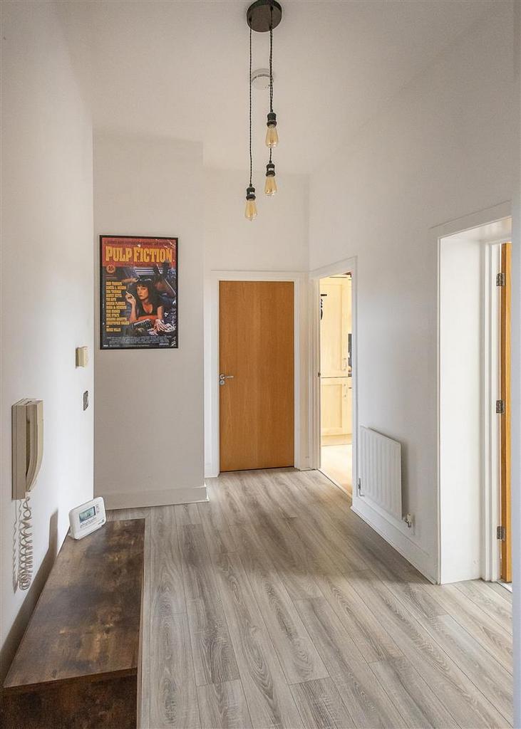 Apartment in Newcastle upon Tyne, Coxlodge - View 4