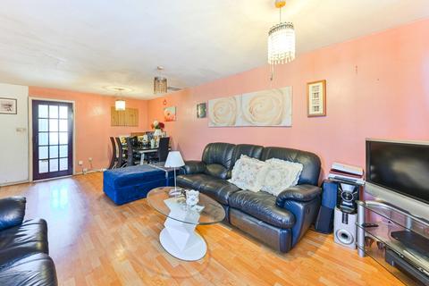 Rowan Avenue, Chingford, London, E4