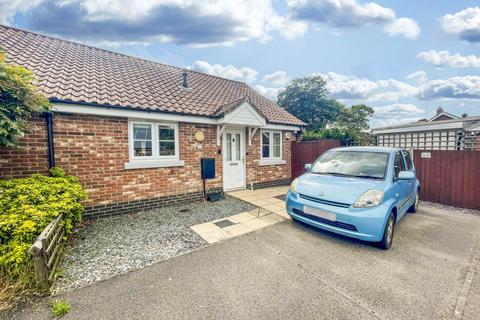 2 bedroom semi-detached bungalow for sale, Arnold Pitcher Close, North Walsham NR28