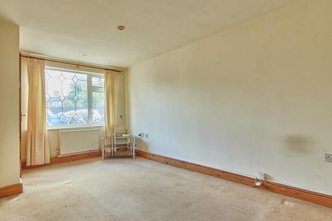 2 bedroom terraced house for sale, Derby Road, Hinckley