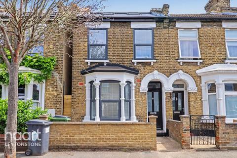 4 bedroom end of terrace house for sale, Matcham Road, London