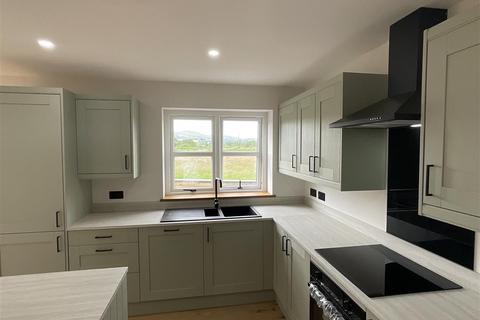 3 bedroom semi-detached house for sale, ., Llangadog SA19