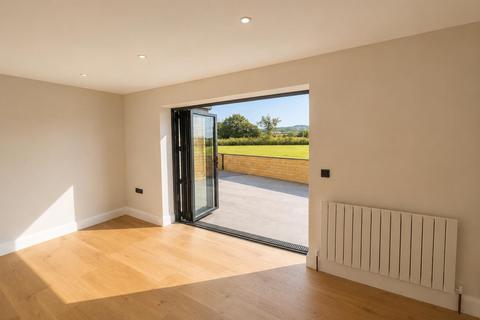 3 bedroom semi-detached house for sale, ., Llangadog SA19