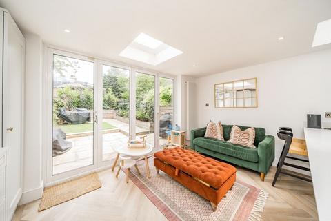 4 bedroom house for sale, Laitwood Road, London SW12