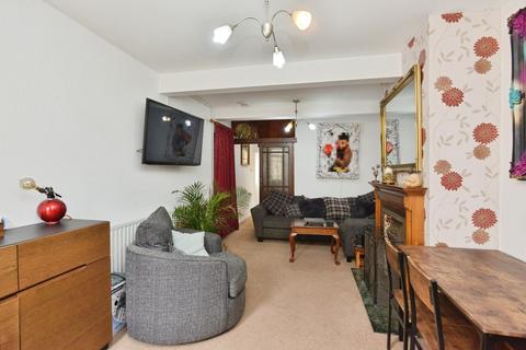 3 bedroom terraced house for sale, High Street, Stony Stratford, Milton Keynes, Buckinghamshire, MK11