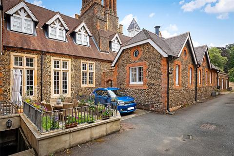 2 bedroom apartment for sale, Albury Park Mansion, Albury, Guildford, Surrey, GU5