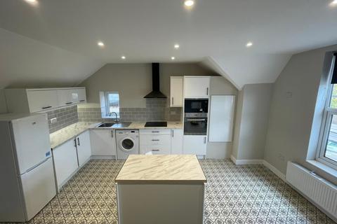 2 bedroom flat to rent, Nottingham NG7
