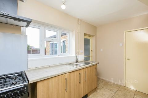 3 bedroom house to rent, Walnut Close, Chellaston, Derby, DE73