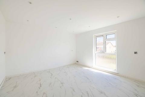 1 bedroom flat for sale, Scafell Road, Slough SL2
