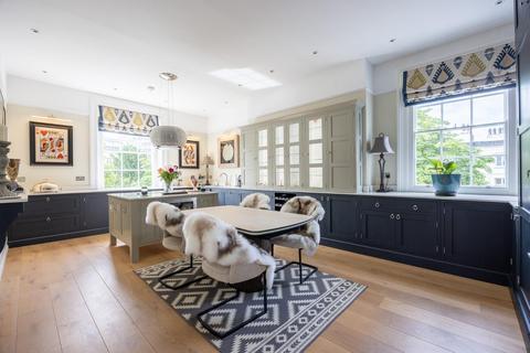 3 bedroom penthouse for sale, Montpellier Spa Road, Cheltenham, Gloucestershire, GL50