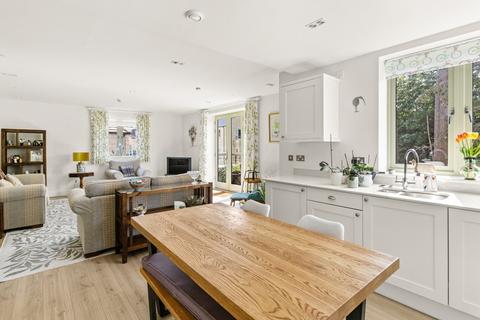 3 bedroom retirement property for sale, Siddington Park, Siddington, Cirencester, GL7