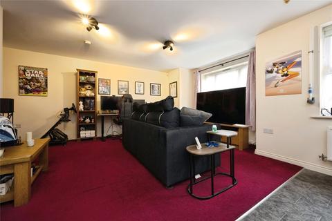 1 bedroom flat for sale, Eagle Close, Leighton Buzzard, Bedfordshire, LU7