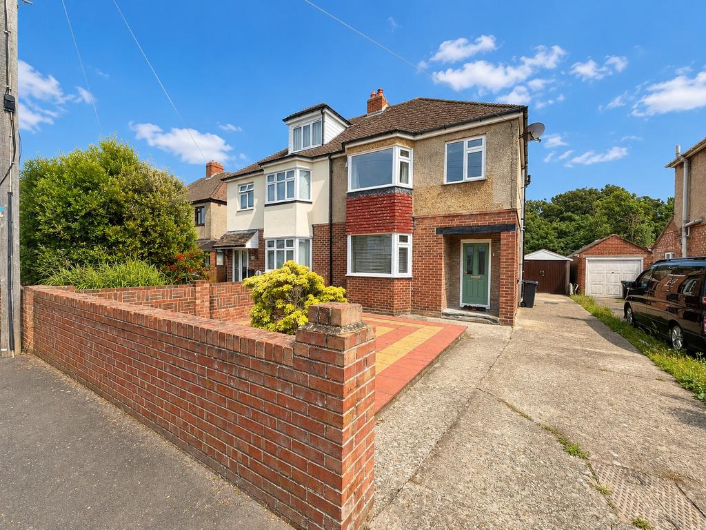 3 bedroom semi-detached house for sale
