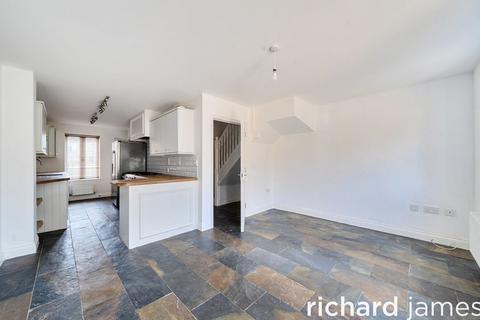 4 bedroom terraced house for sale, Mazurek Way, Haydon End SN25