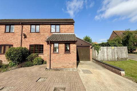 3 bedroom semi-detached house for sale, Weavers Close, Stalham NR12
