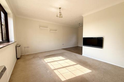 3 bedroom semi-detached house for sale, Weavers Close, Stalham NR12