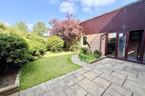 3 bedroom semi-detached house for sale, Weavers Close, Stalham NR12