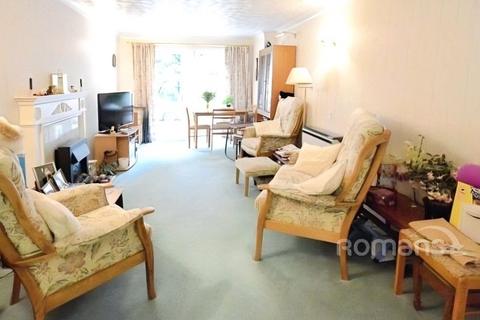1 bedroom apartment for sale, High Street, Sandhurst, Berkshire