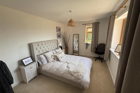 4 bedroom detached house to rent, Sidmouth Road, Farringdon, Exeter