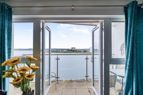 2 bedroom apartment for sale, Lifeboat Quay, Poole, Dorset