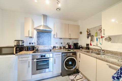 2 bedroom apartment for sale, Lifeboat Quay, Poole, Dorset