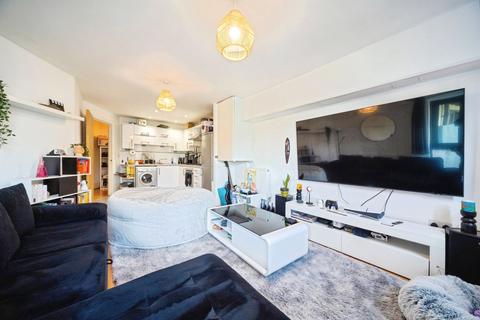 1 bedroom flat for sale, Dunthorne Way, Grange Farm, Milton Keynes, Buckinghamshire, MK8