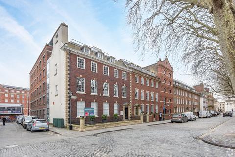 Office to rent, 10 Queen Sq Bristol BS1 4NT