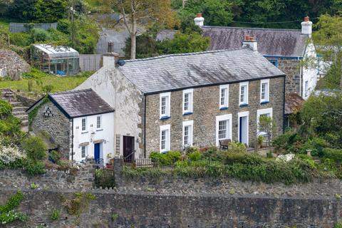 4 bedroom detached house for sale, Old Newport Road, Lower Town, SA65