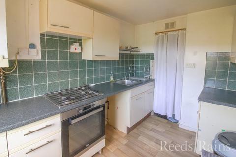 undefined, Stirling Court, Cheshire CH65