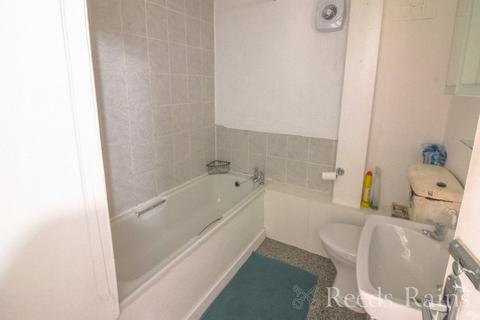 undefined, Stirling Court, Cheshire CH65
