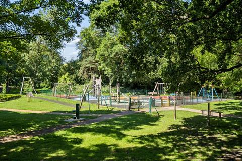 2 bedroom maisonette for sale, Milton Road, Ickenham, Middlesex, UB10