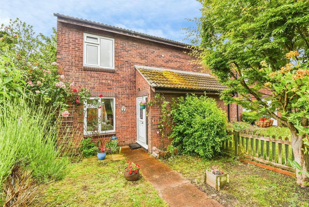 2 bedroom end of terrace house for sale
