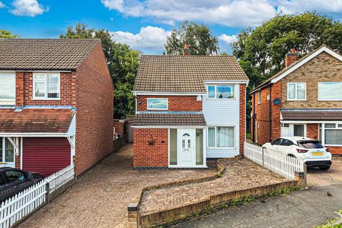 3 bedroom detached house for sale, Coniston Crescent, Loughborough