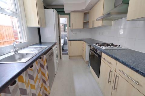 3 bedroom semi-detached house for sale, Clifton Street, Reading