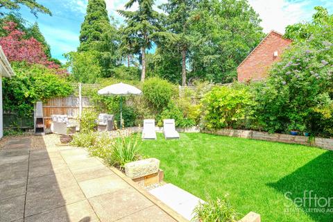2 bedroom detached bungalow for sale, Thunder Lane, Norwich, Norfolk