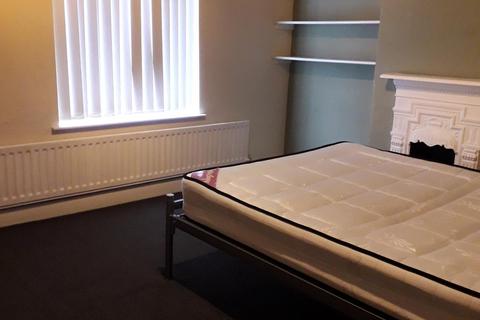 2 bedroom terraced house to rent, Harford Street, Middlesbrough TS1