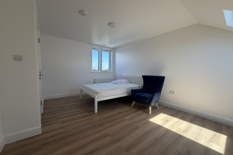 1 bedroom in a flat share to rent, Maryland, N22