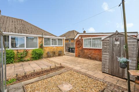2 bedroom semi-detached house for sale, Hawkewood Avenue, Waterlooville, Hampshire, PO7