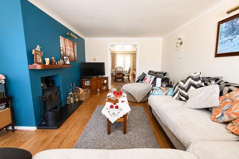 3 bedroom bungalow for sale, Carisbrooke Road, Gosport