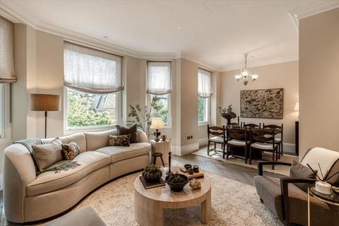 2 bedroom apartment for sale, Allen House, 8 Allen Street, Kensington, London, W8 6BH