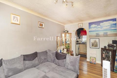 1 bedroom flat for sale, Deanpoint, Morecambe LA3